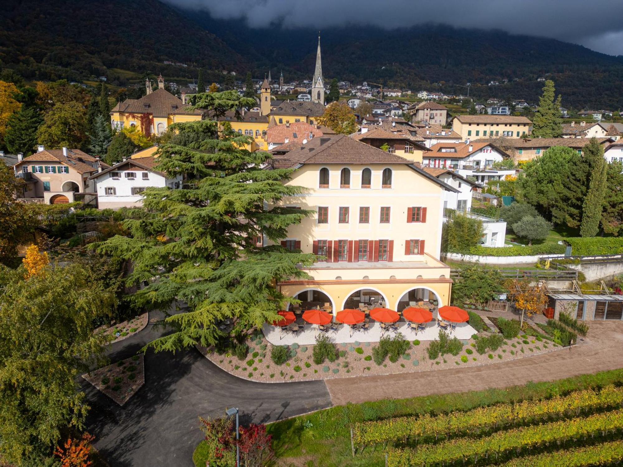 Castel Sallegg Suites Adults Only Caldaro Extérieur photo