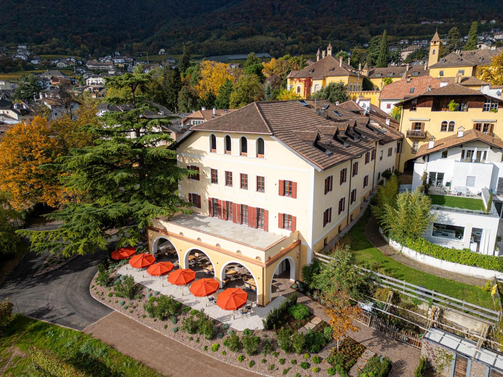 Castel Sallegg Suites Adults Only Caldaro Extérieur photo