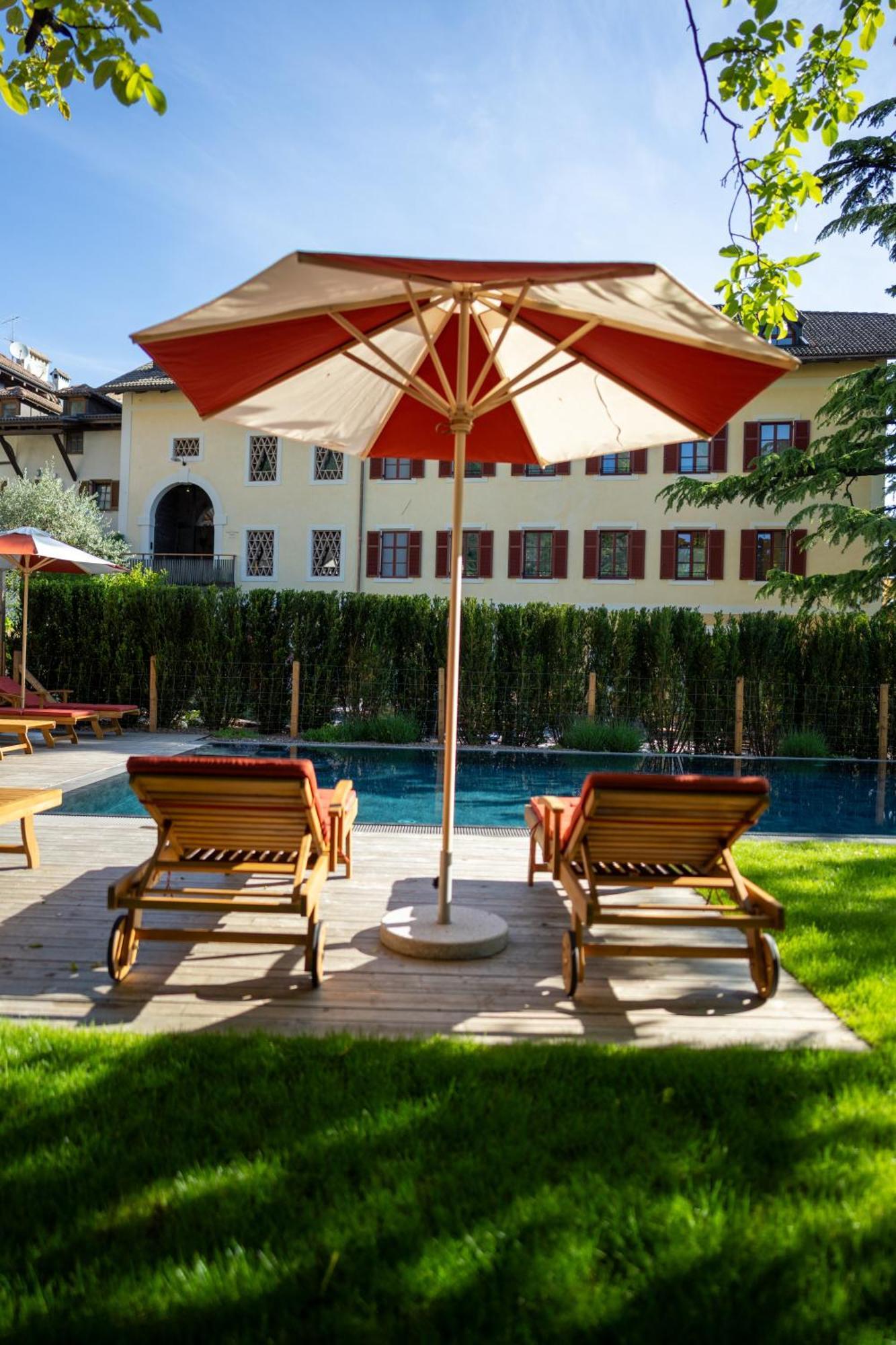 Castel Sallegg Suites Adults Only Caldaro Extérieur photo