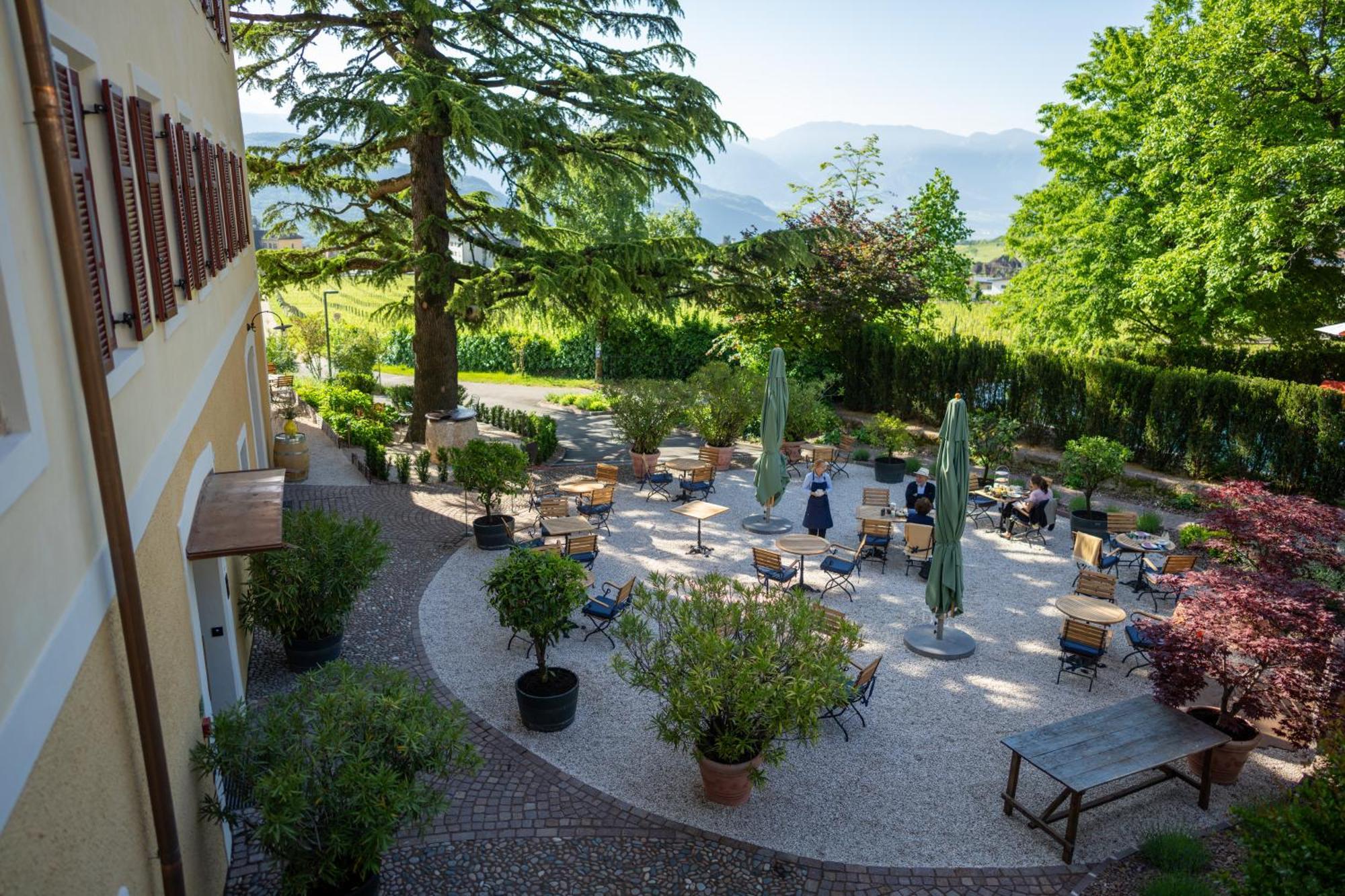 Castel Sallegg Suites Adults Only Caldaro Extérieur photo
